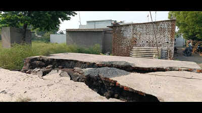 Fresh land subsidence triggers panic in Dhanbad’s Tandabadi