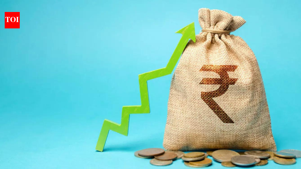 Rupee jumps 56 paise to 95.18 vs US dollar after RBI announces forex-support measures