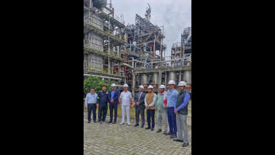 B’desh high commission official visits APL Namrup