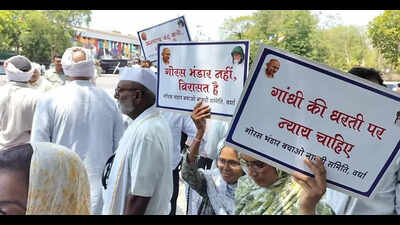 Civic committee demands resumption of Goras Bhandar operations