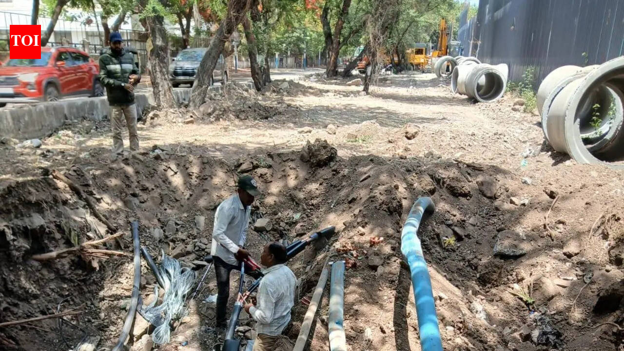 PMC’s digging snaps power supply in Hadapsar society for 24 hours
