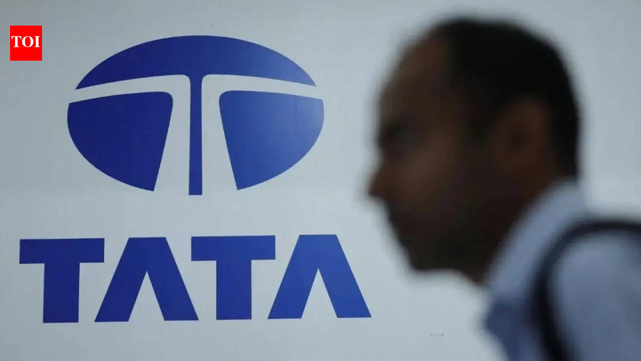 Retract charges or pay Rs 1,000cr: Tata Trusts