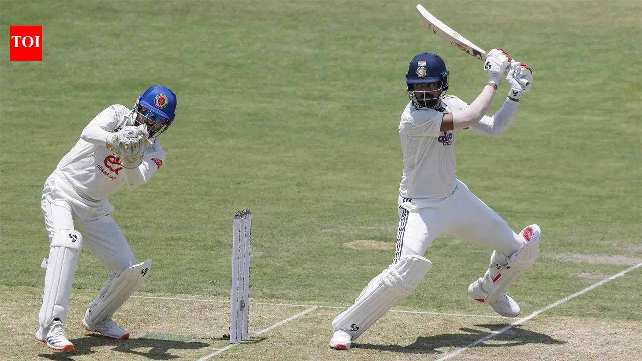IND vs AFG Live: Rahul, Gill lead India's run charge after tea against Afghanistan