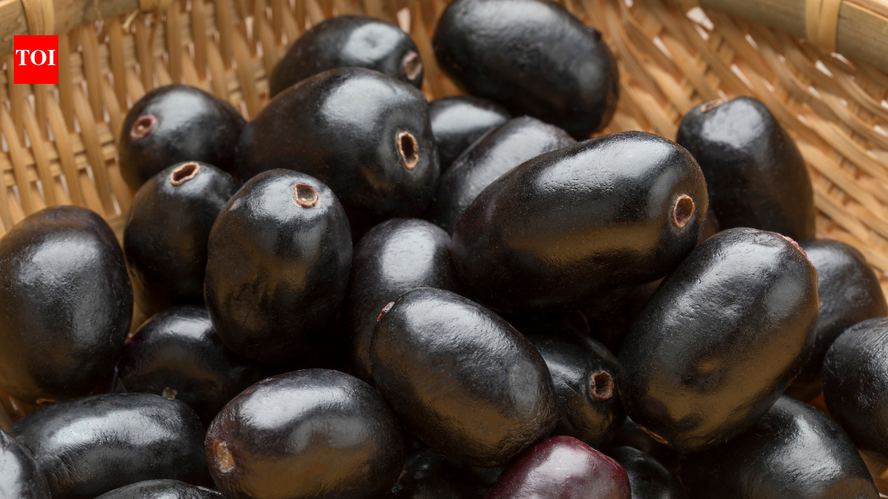 Can Jamun help control blood sugar? Expert explains its benefits for people with diabetes - The Times of India