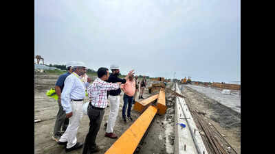 Jorhat DC inspects Jorhat-Majuli bridge construction site, stresses timely completion