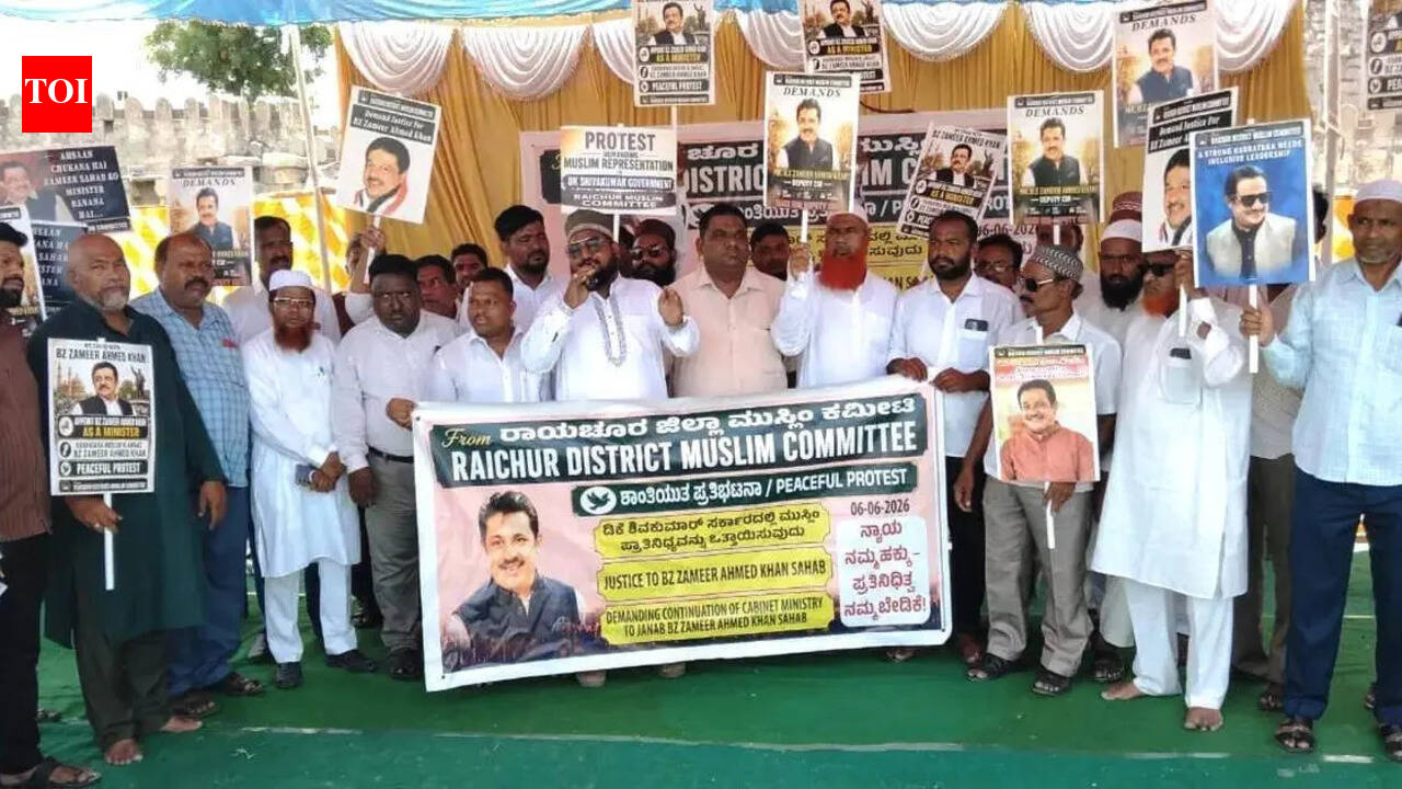 Muslim panel protests in Raichur, demands cabinet berth for Zameer