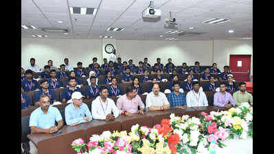 50 Bihar youths leave for Punjab under Ek Bharat Shreshtha Bharat Programme