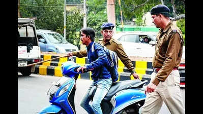 Conduct vehicle checks under CCTV watch, use body-cams, JSR traffic cops told