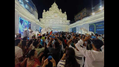 Theme, budget not yet finalized, Kolkata’s marquee Durga Pujas in deep trouble