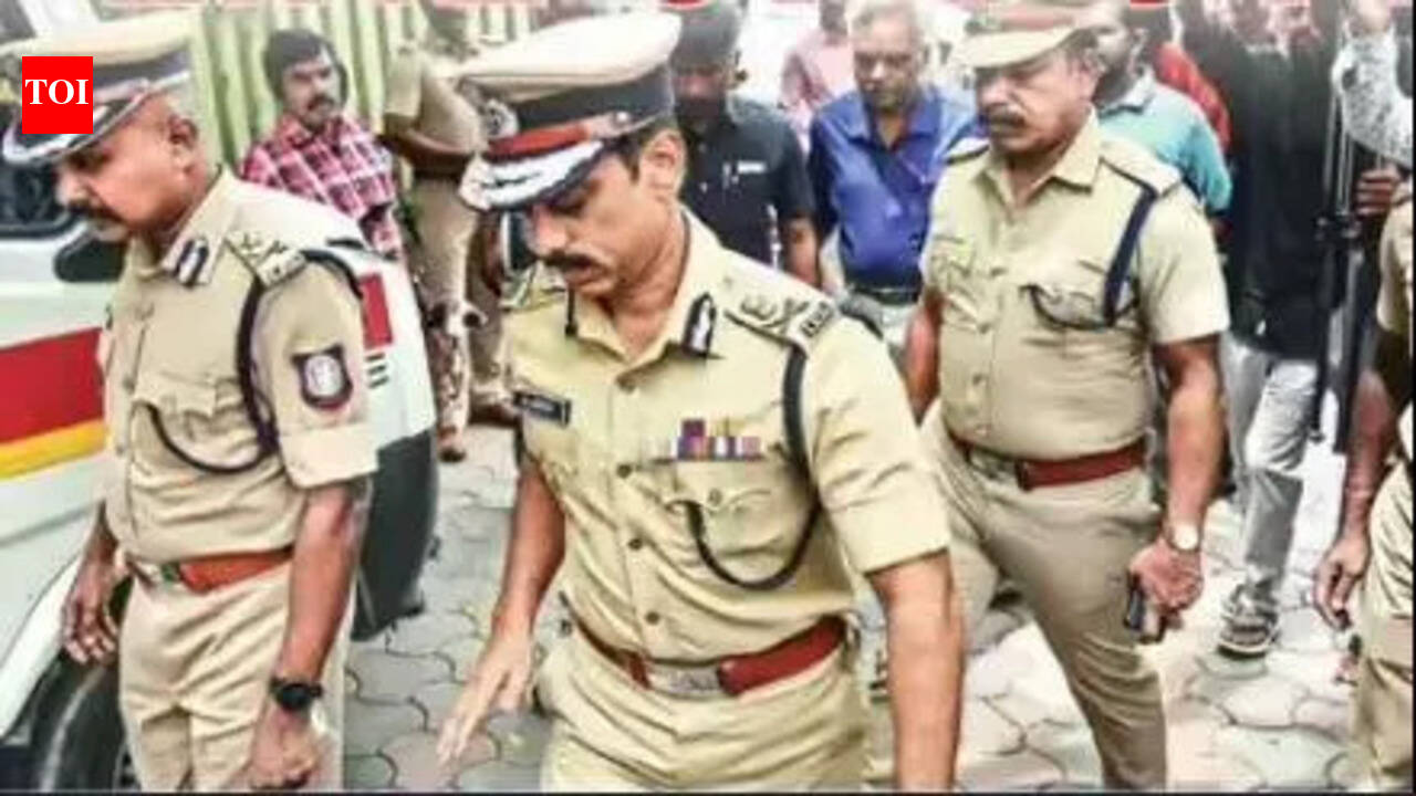 Senior cops to lead foot patrols across the state