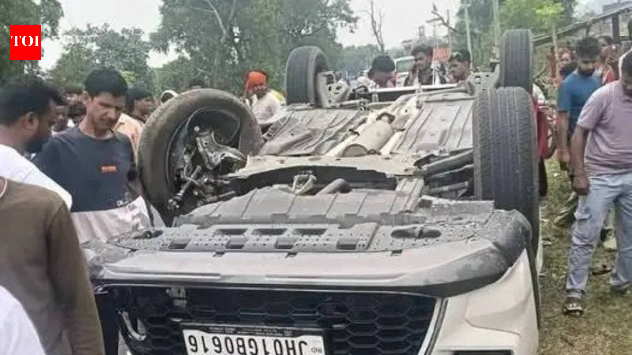 Man, 6-year-old son killed after SUV rams bike in Giridih