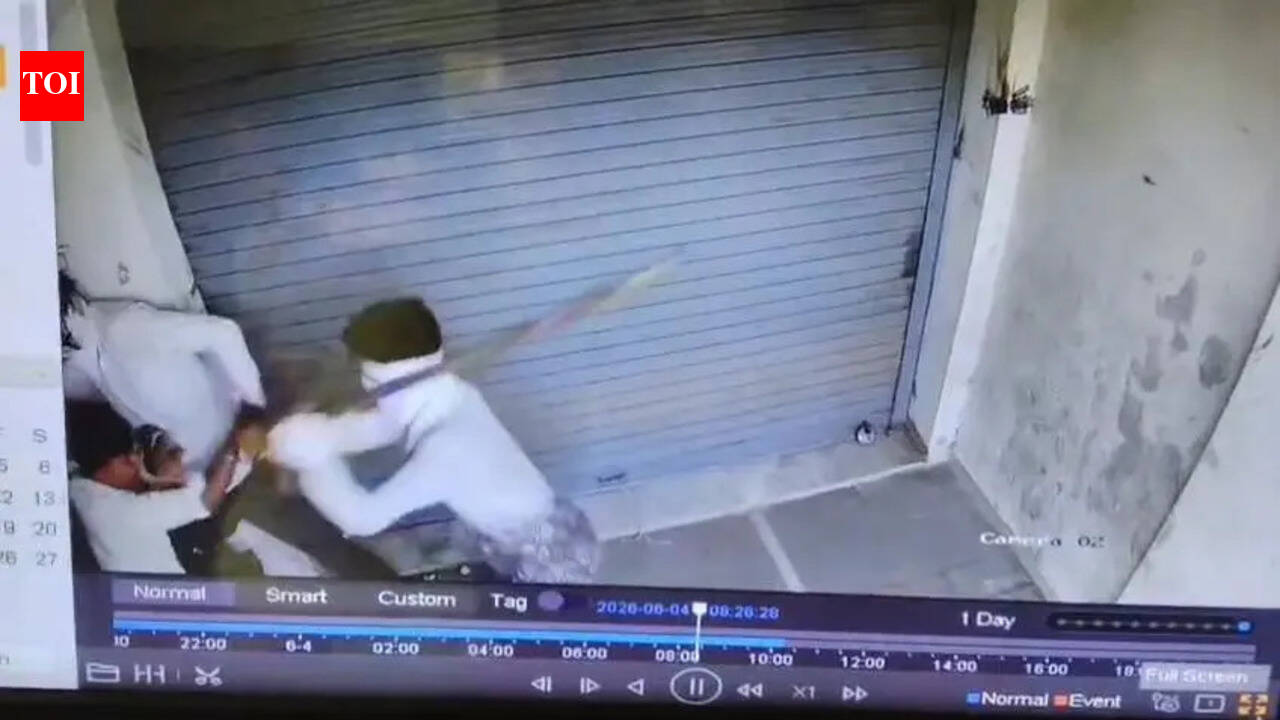 Sacked employee among 3 held for ₹8L robbery in Godadara