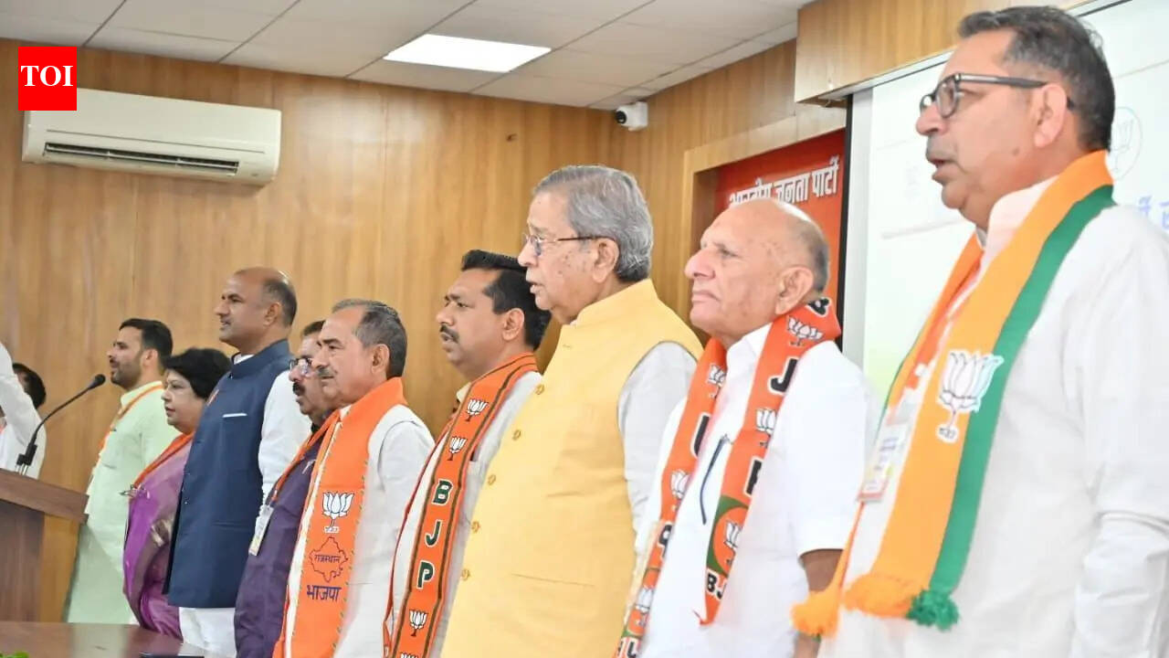 Ahead of local body polls, Ajaey Kumar takes charge as Raj BJP org secy
