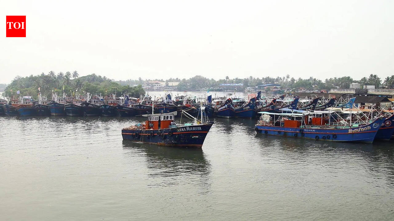 Coast readies for trawling ban