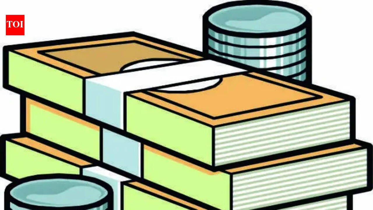 Revenue official caught accepting Rs 6.4 lakh in bribe