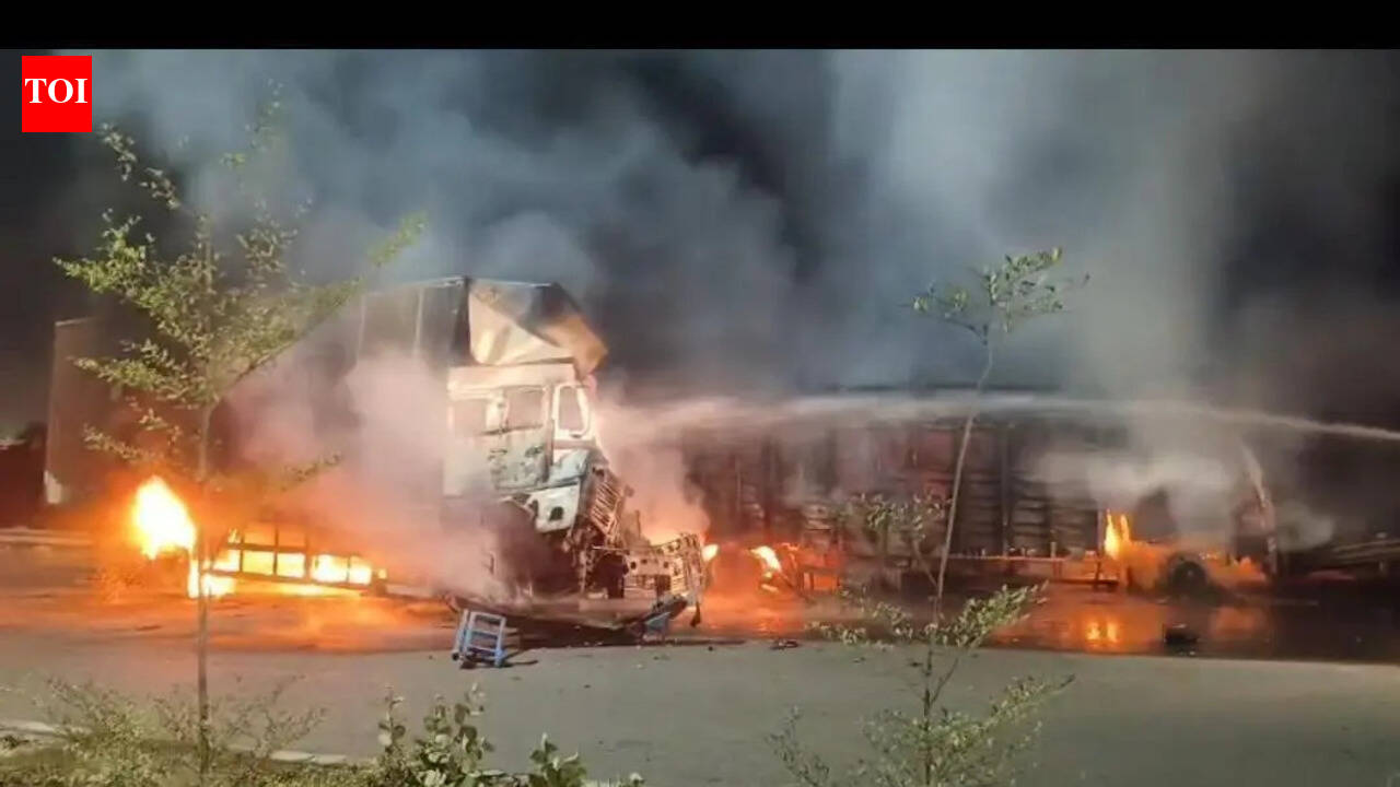 Truck goes up in flames after KMP crash, driver burns to death