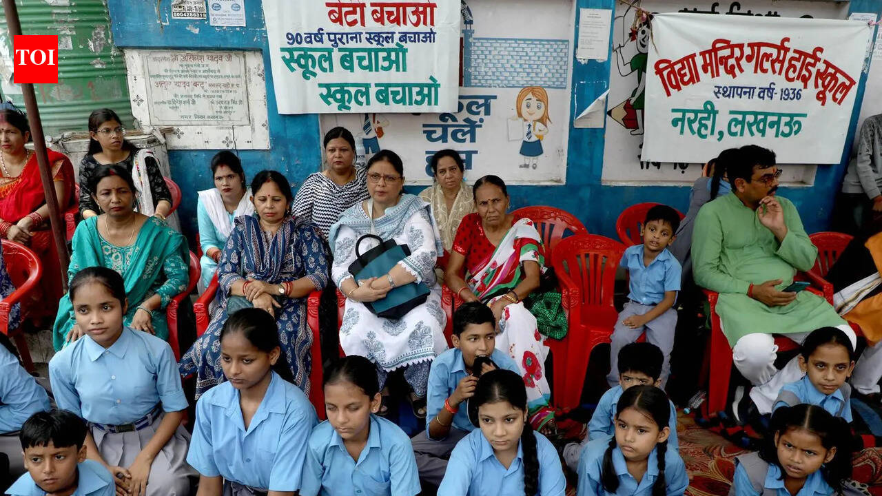 Closure row sparks protest at girls’ school
