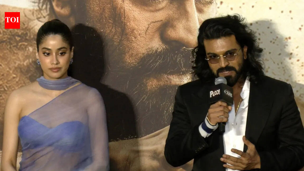 Did Janhvi Kapoor oppose to her camera angles in Peddi? Leaked chats claim so, Ram Charan said no to objectify her: 'No waist shots'