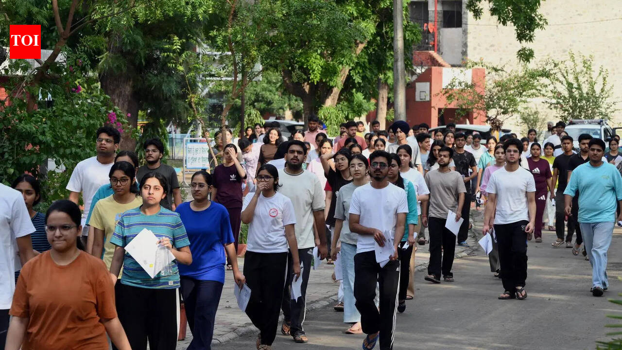 Medical aspirants in Chandigarh keeping focus amid mental fatigue.
