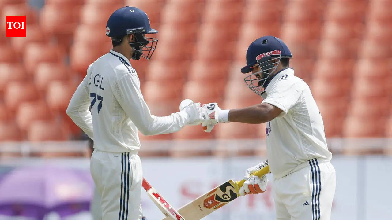 IND vs AFG Live: Saleem Safi removes Shubman Gill; India still en route to a mammoth total