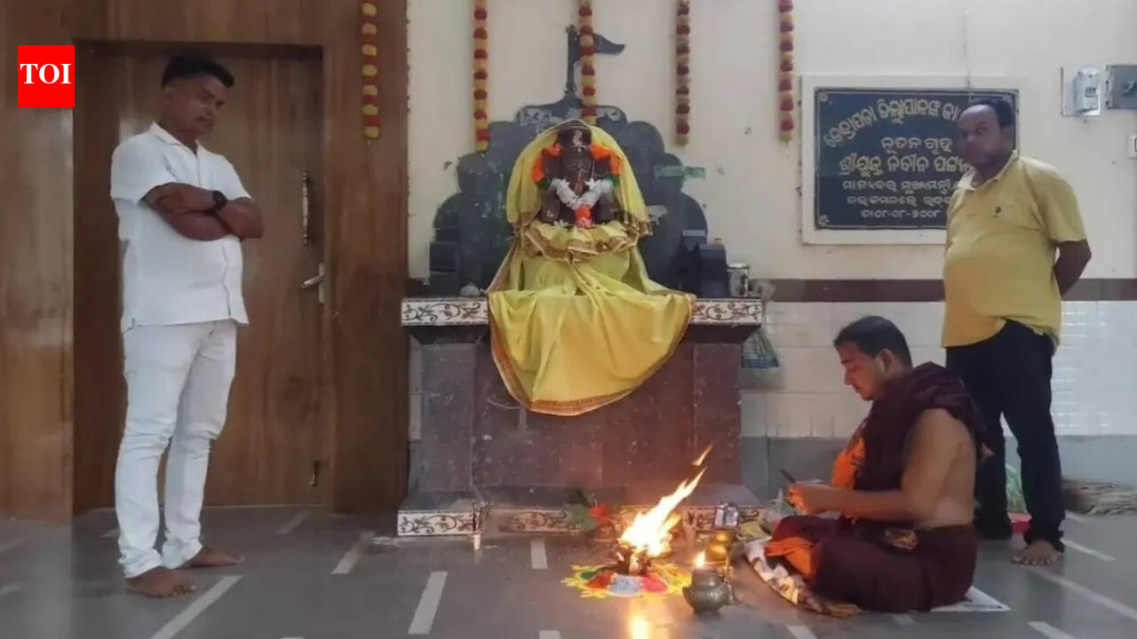 Puja to purify office after man’s suicide draws backlash