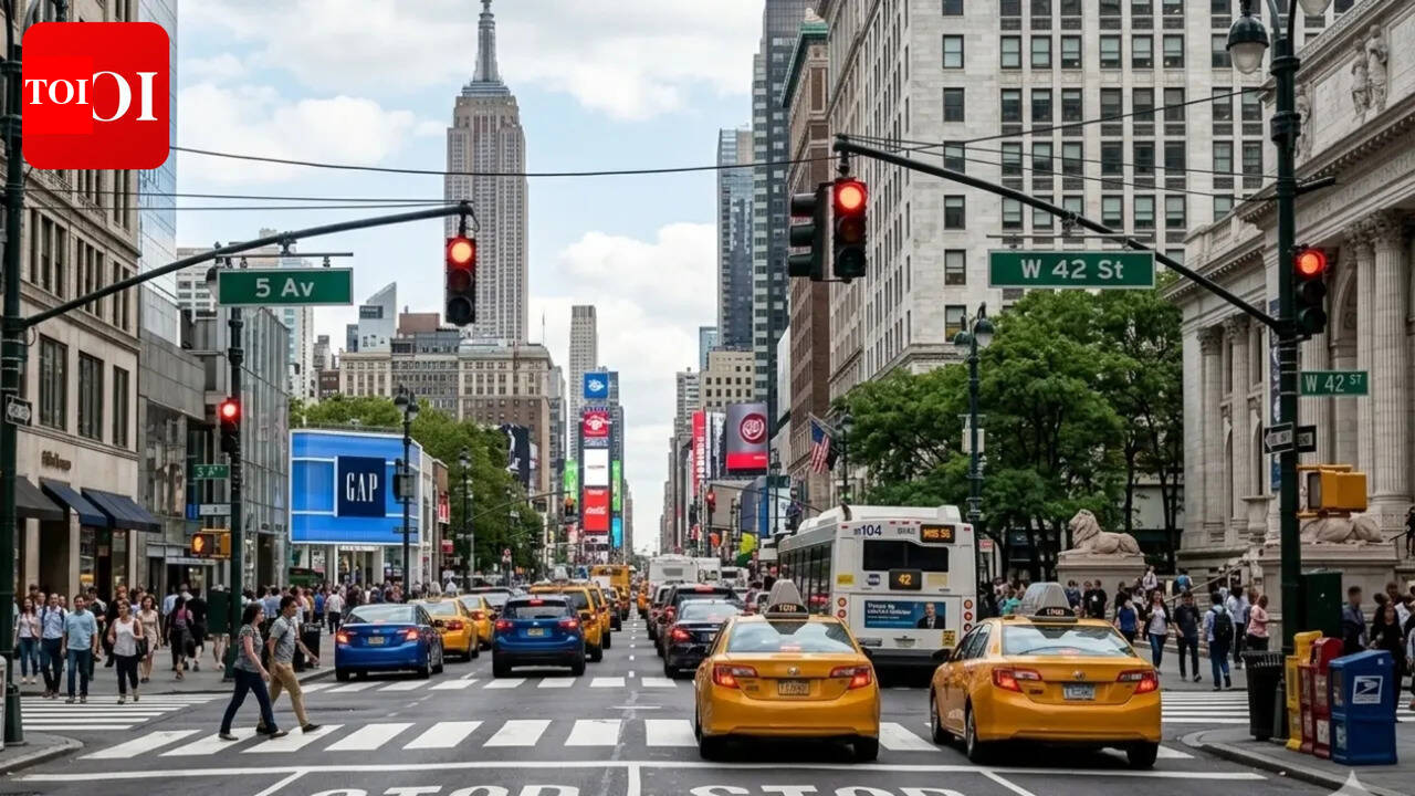 Why do traffic lights use red, yellow, and green only? The global standard that changed road safety forever