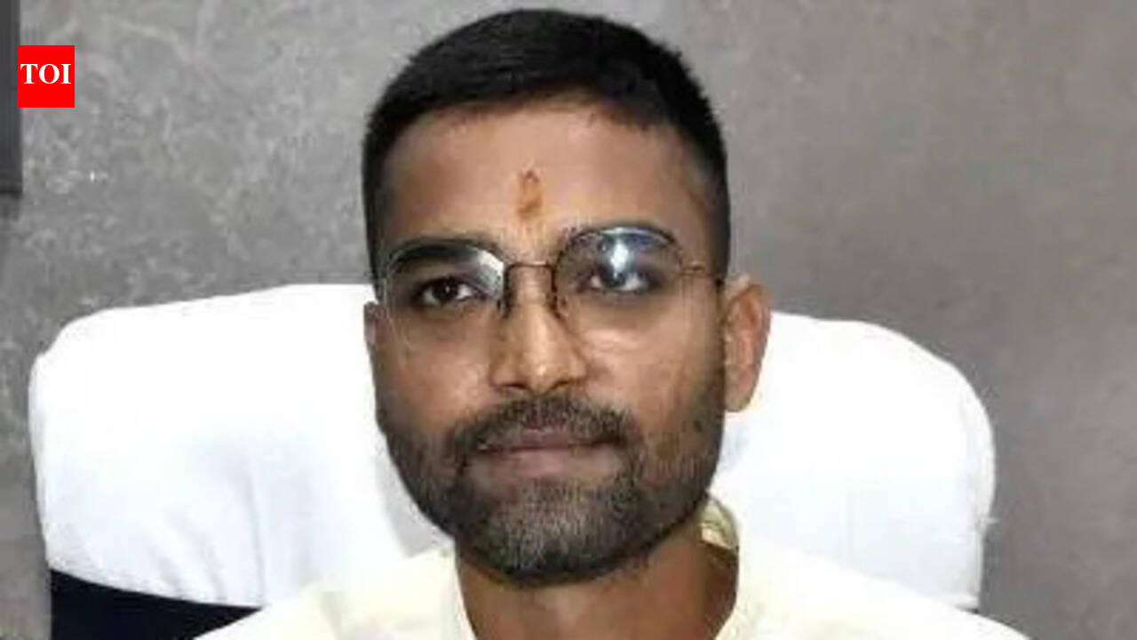 SC plea questions continuationof Deepak Prakash as minister