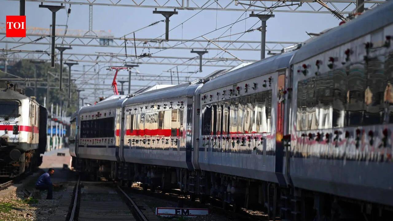 Vande Bharat collides with cattle near Hindupur, delayed
