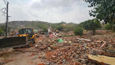 250 illegal structures cleared from govt land in Gurgaon