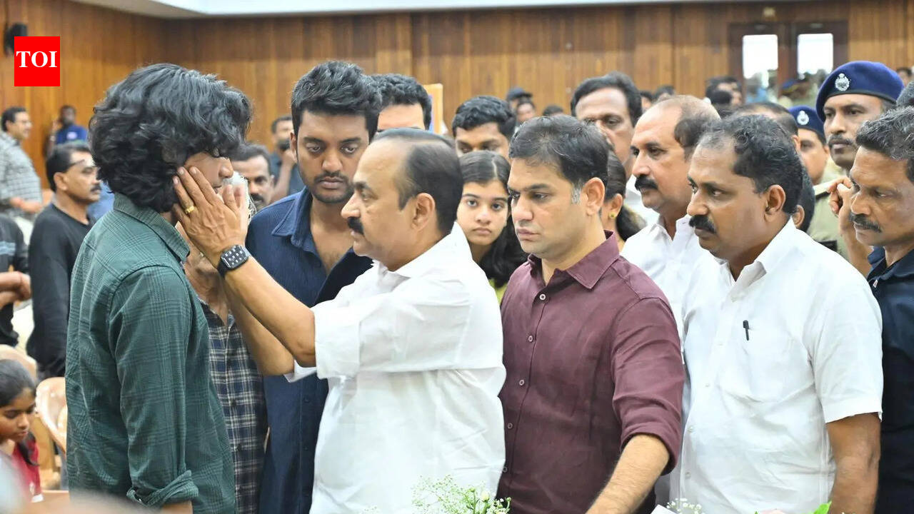 Kerala bids farewell to Salim Kumar
