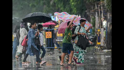 60kmph thunderstorm hits S Kol, central and northern parts receive drizzles