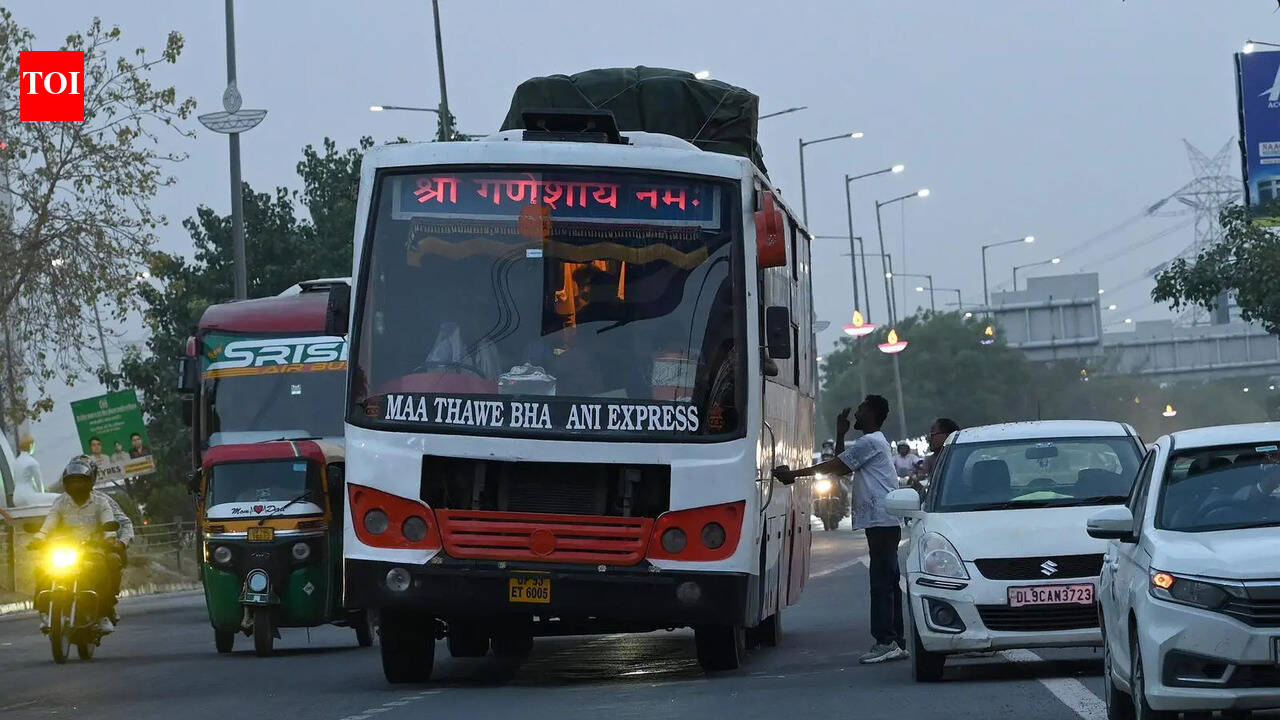 Tourist buses picking up passengers on eway to be impounded