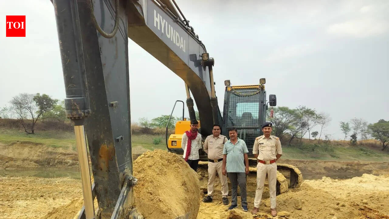 Mining mafia under scanner; 14 vehicles, machines seized