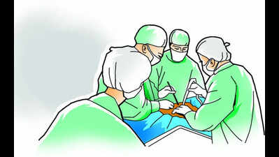  Woman with reversed organs undergoes successful surgery
