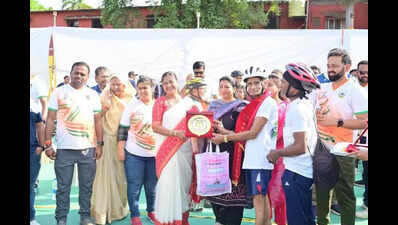 Mayor urges citizens to use cycles, save fuels at NMC Cycle Marathon