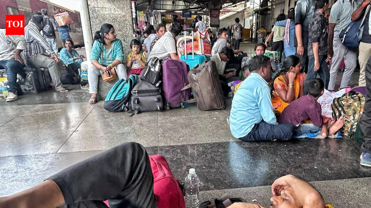 GRP shifts 60 beggars from Pune railway station to rehabilitation home to improve passenger safety