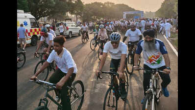 Over 500 pedal for fitness, environment at agriculture university in Ludhiana.