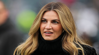 Erin Andrews' Bahamas vacation with Matthew Stafford puts reporter-athlete friendships under the microscope again