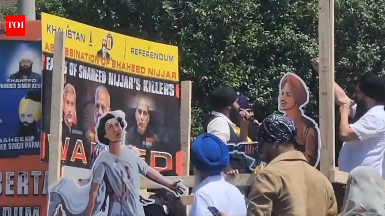 Khalistanis flags, Indira Gandhi assassination tableau on display at Sikh parade in Canada
