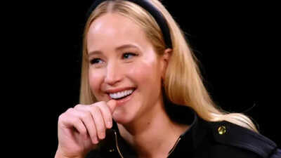 Quote of the day by Jennifer Lawrence: ‘Just be strong……always do the right thing. It’s a lot less stressful that way’