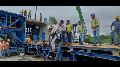 Majuli DC reviews Jorhat-Majuli bridge work, directs expedited construction