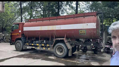 Water crisis in Sector 21 society leaves 600 families dependent on tankers