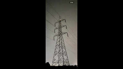 Man climbs electricity pole, gets down after 4 hours as lover agrees to marry him