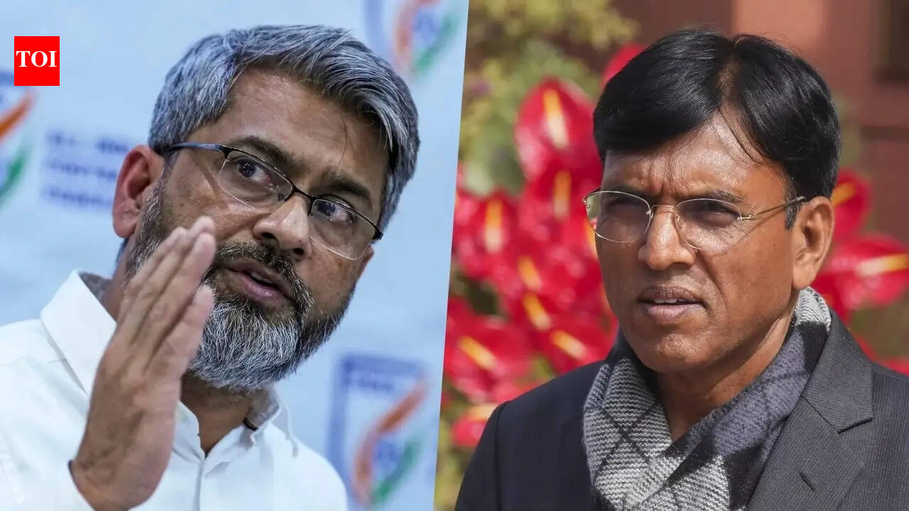 ISL clubs table four-year plan, offer AIFF Rs 15.4 crore after sports minister talks
