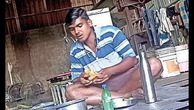 BEST bus crash in Mumbai: Deceased delivery boy was saving money for father’s eye treatment