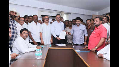 Satej Patil criticises govt over forced load-shedding and disrupted power supply to farmers