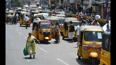 Vendors on NSC Bose Road removed; but autorickshaws take over space