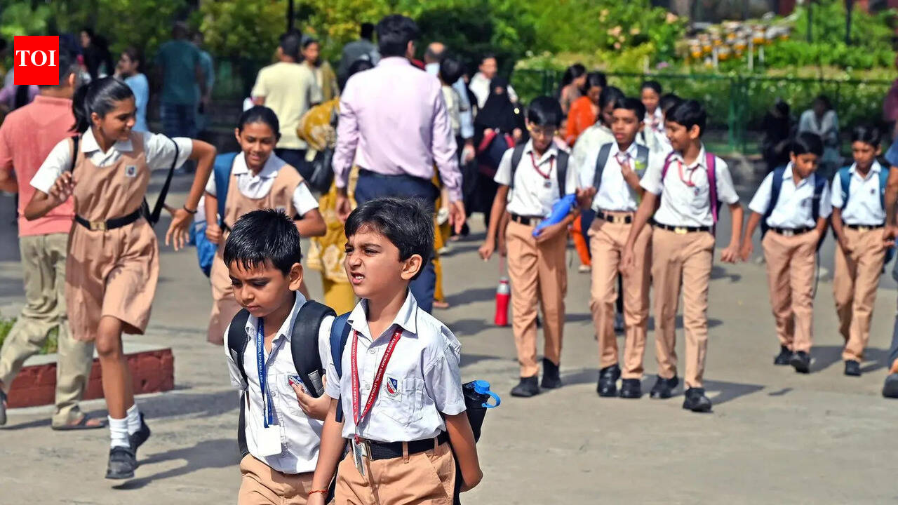 School auto minimum fare jumps by ₹100, vans costlier by ₹200