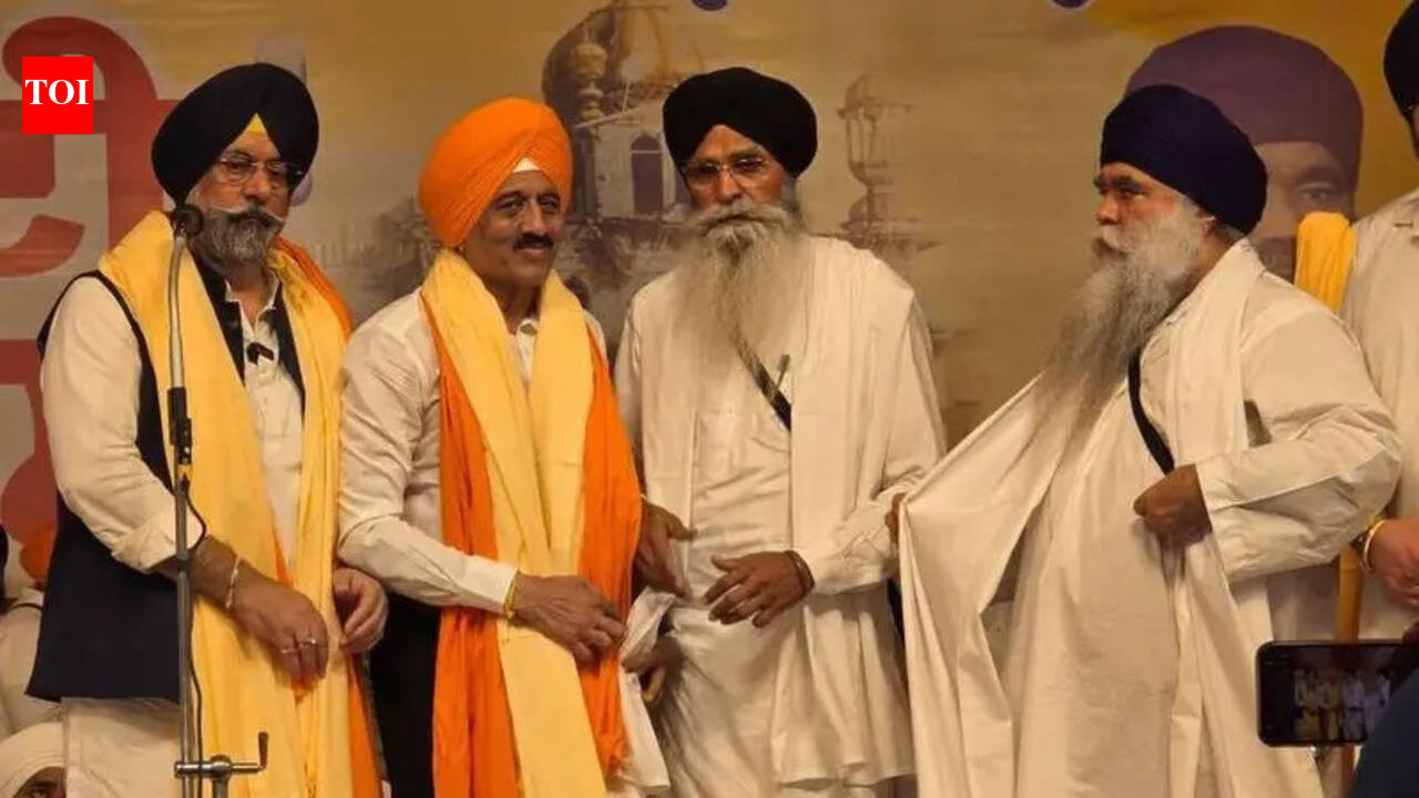 At Taksal HQ, Maharashtra BJP minister pays tributes to Sikh ‘martyrs’ of Op Blue Star