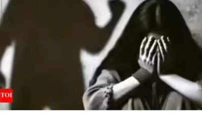 Minor assaulted with stone by live-in partner, FIR registered in Mumbai